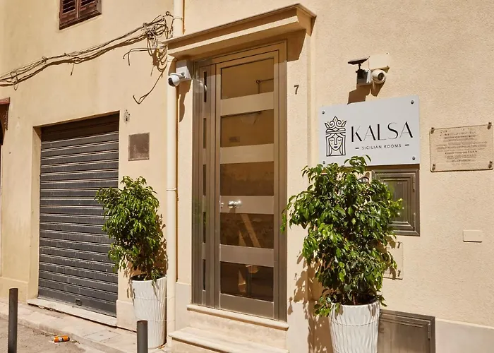 Oda ve Kahvaltı Kalsa Sicilian